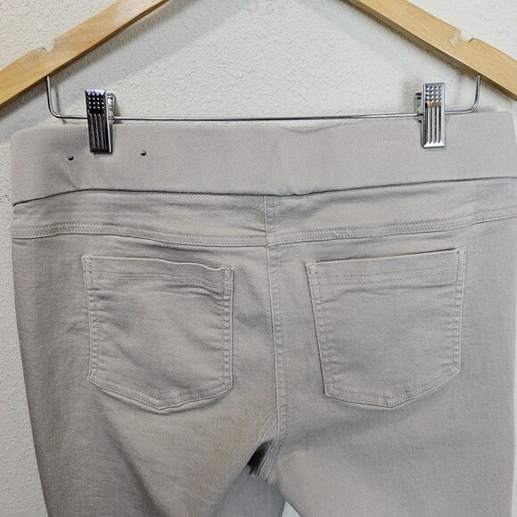 Kim Rogers Khaki Capri Pull-On Pants Size 8 - Picture 3 of 6